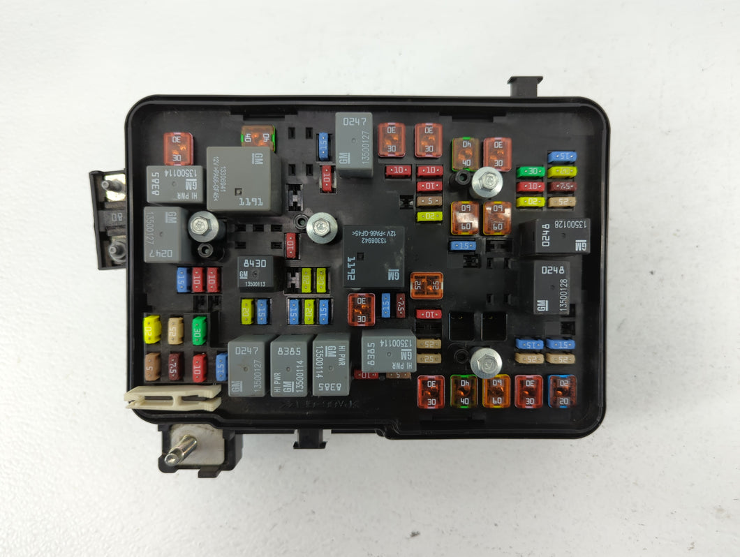 2010 Chevrolet Equinox Fusebox Fuse Box Panel Relay Module P/N:20848337_02 Fits OEM Used Auto Parts