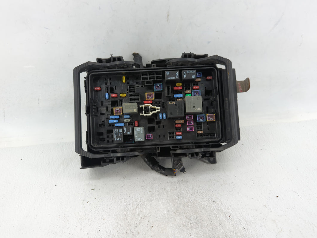 2019-2021 Chevrolet Malibu Fusebox Fuse Box Panel Relay Module Fits 2019 2020 2021 OEM Used Auto Parts