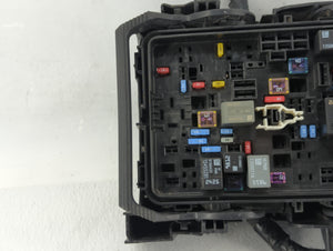 2019-2021 Chevrolet Malibu Fusebox Fuse Box Panel Relay Module Fits 2019 2020 2021 OEM Used Auto Parts