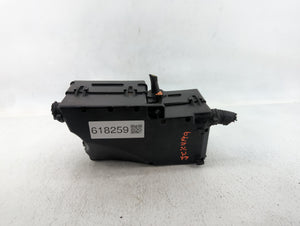 2017-2018 Ford Focus Fusebox Fuse Box Panel Relay Module P/N:AV6T-14A067-AD Fits 2017 2018 OEM Used Auto Parts