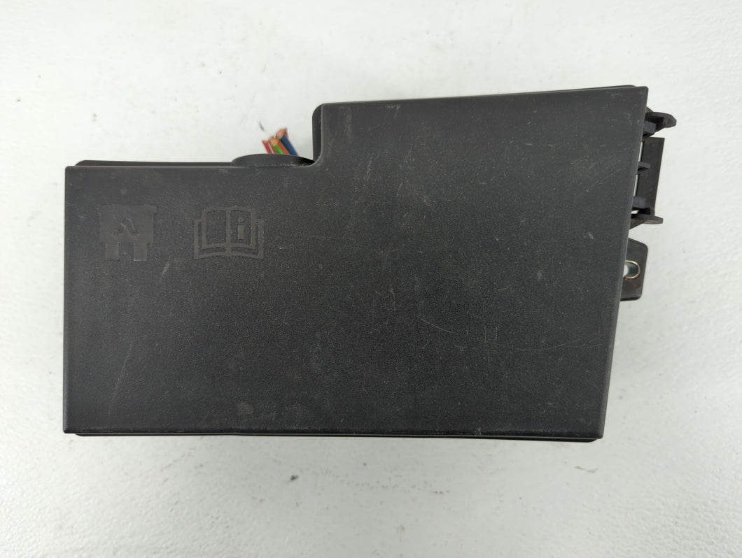 2013-2016 Ford Escape Fusebox Fuse Box Panel Relay Module P/N:AV6T-14A067-AD Fits 2013 2014 2015 2016 OEM Used Auto Parts