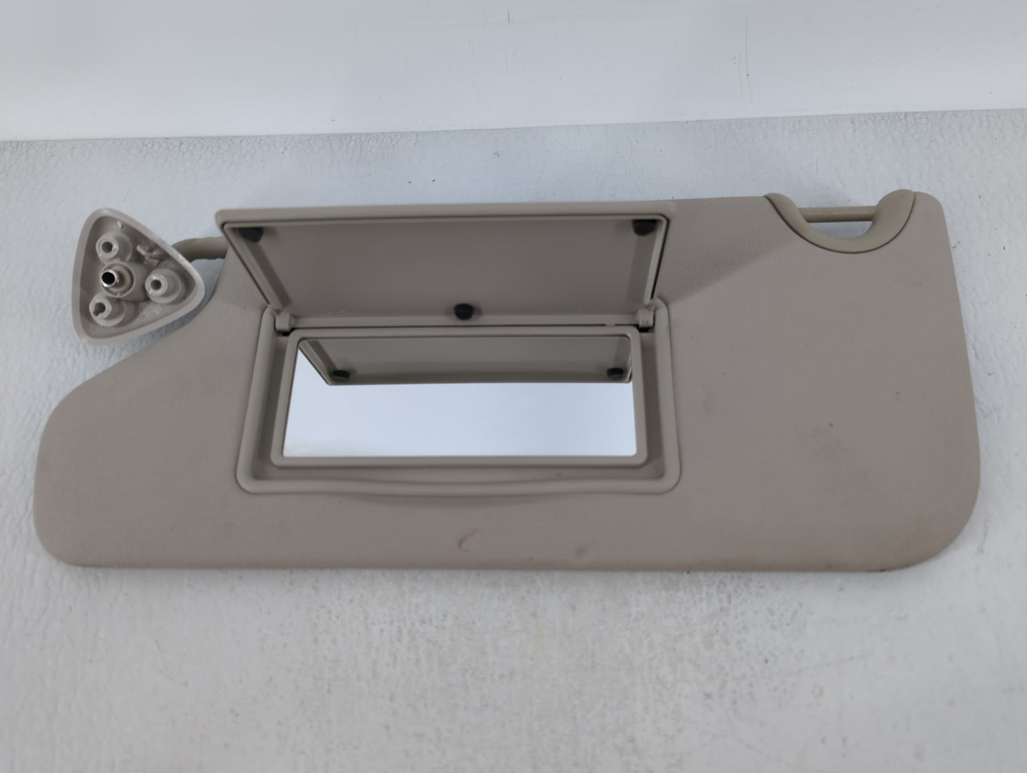 2017 Dodge Journey Sun Visor Shade Replacement Driver Left Mirror Fits OEM Used Auto Parts - Oemusedautoparts1.com