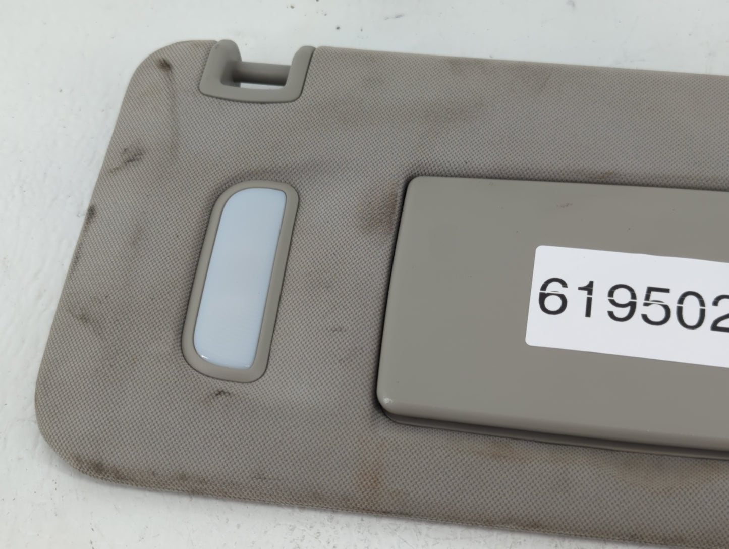 2013 Chevrolet Traverse Sun Visor Shade Replacement Passenger Right Mirror Fits OEM Used Auto Parts - Oemusedautoparts1.com