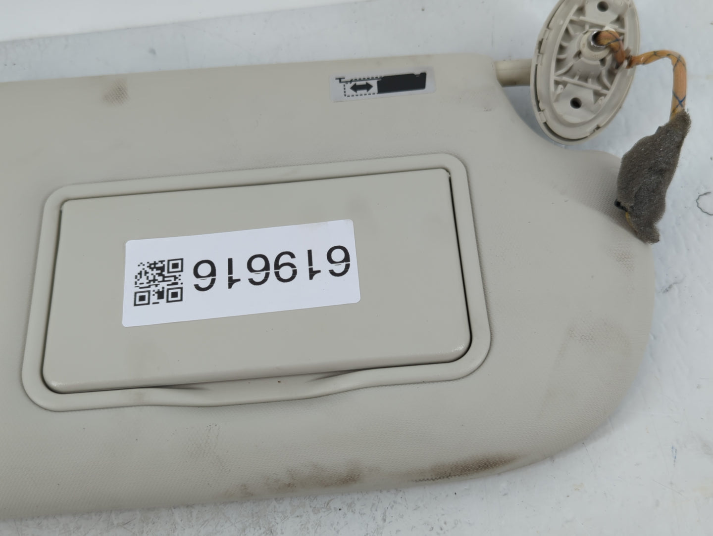 2013-2019 Ford Escape Sun Visor Shade Replacement Passenger Right Mirror Fits 2013 2014 2015 2016 2017 2018 2019 OEM Used Auto Parts - Oemusedautoparts1.com