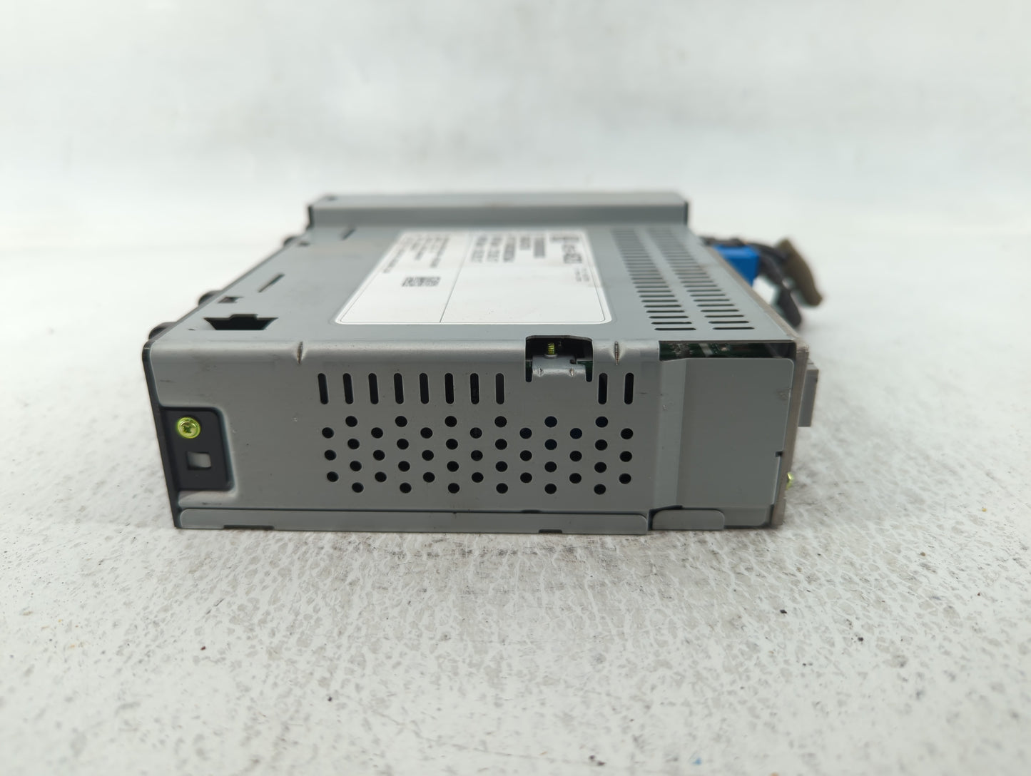 2018 Chevrolet Silverado 1500 Radio AM FM Cd Player Receiver Replacement P/N:42554623 Fits 2019 OEM Used Auto Parts - Oemusedautoparts1.com