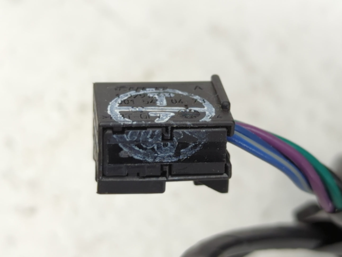 2018 Dodge Journey Side Mirror Replacement Driver Left View Door Mirror P/N:E11026144 Fits OEM Used Auto Parts - Oemusedautoparts1.com