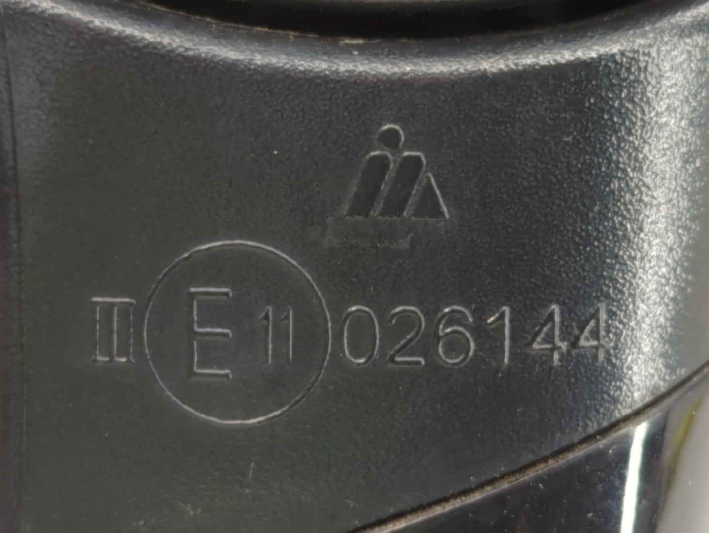 2018 Dodge Journey Side Mirror Replacement Driver Left View Door Mirror P/N:E11026144 Fits OEM Used Auto Parts - Oemusedautoparts1.com