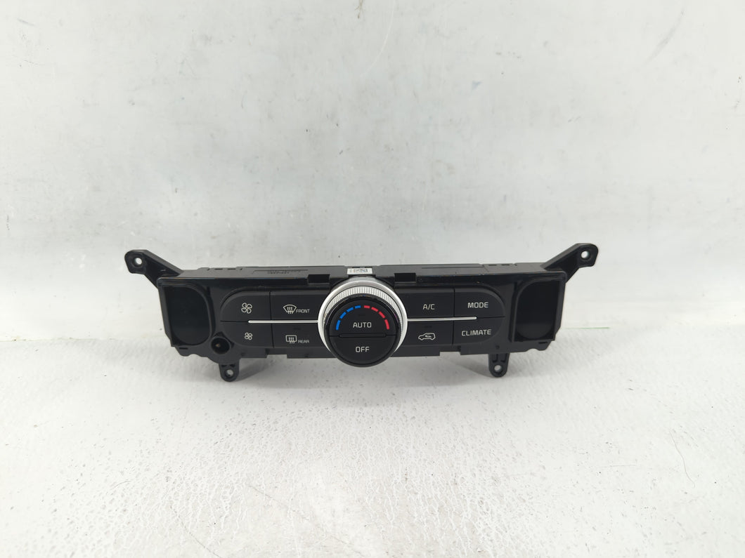 2017-2019 Kia Soul Climate Control Module Temperature AC/Heater Replacement P/N:97250-B2GQ1CA Fits 2017 2018 2019 OEM Used Auto Parts