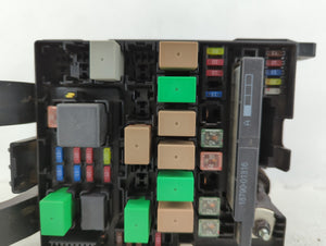 2011-2013 Hyundai Tucson Fusebox Fuse Box Panel Relay Module P/N:91941-2S022 Fits 2011 2012 2013 OEM Used Auto Parts