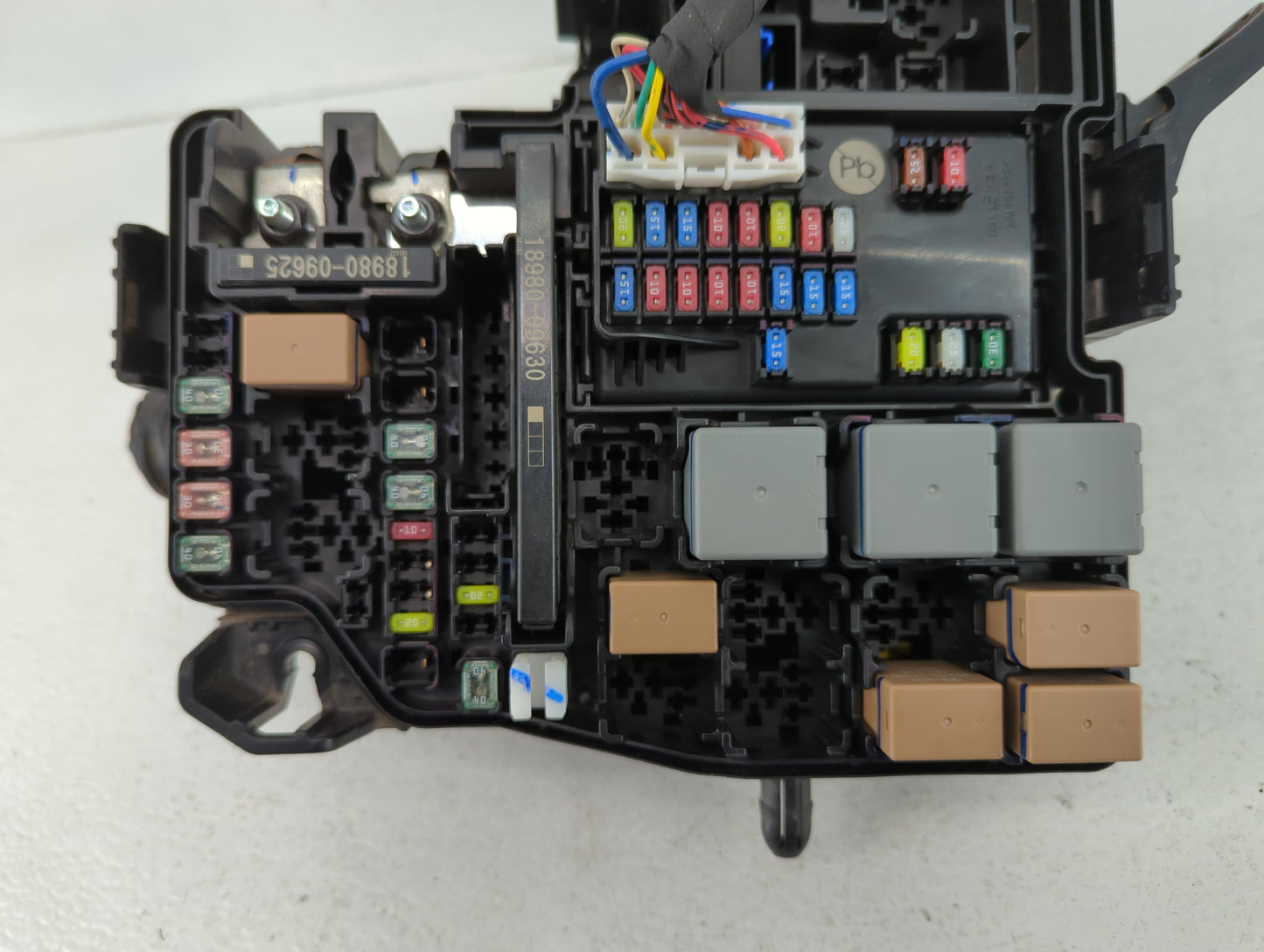 2021-2022 Hyundai Elantra Fusebox Fuse Box Panel Relay Module P/N:PA66+PPE 919A5-AA040 Fits 2021 2022 OEM Used Auto Parts - Oemusedautoparts1.com