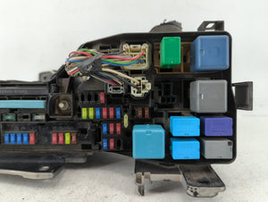 2018-2020 Ford F-150 Fusebox Fuse Box Panel Relay Module P/N:82662-33210 Fits 2018 2019 2020 OEM Used Auto Parts