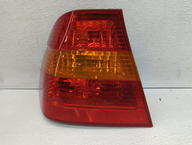 2002-2005 Bmw 325i Tail Light Assembly Driver Left OEM P/N:8 383 099 6 946 533 Fits 2002 2003 2004 2005 OEM Used Auto Parts