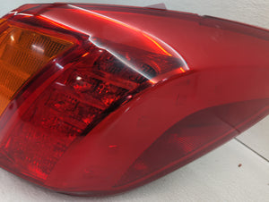 2009-2010 Nissan Murano Tail Light Assembly Passenger Right OEM Fits 2009 2010 OEM Used Auto Parts