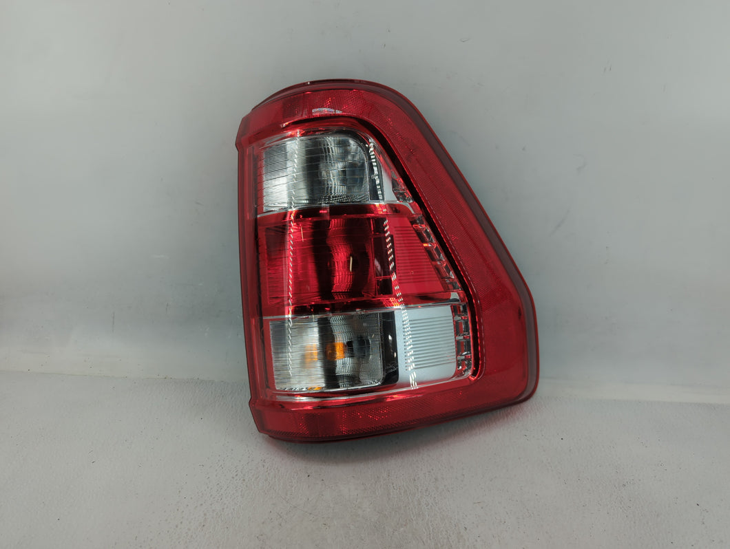 2021-2022 Ford F-150 Tail Light Assembly Driver Left OEM P/N:ML34-13B505-AE P702 RCL Fits 2021 2022 OEM Used Auto Parts