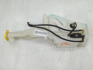 2014-2018 Jeep Cherokee Windshield Washer Fluid Reservoir Bottle Oem