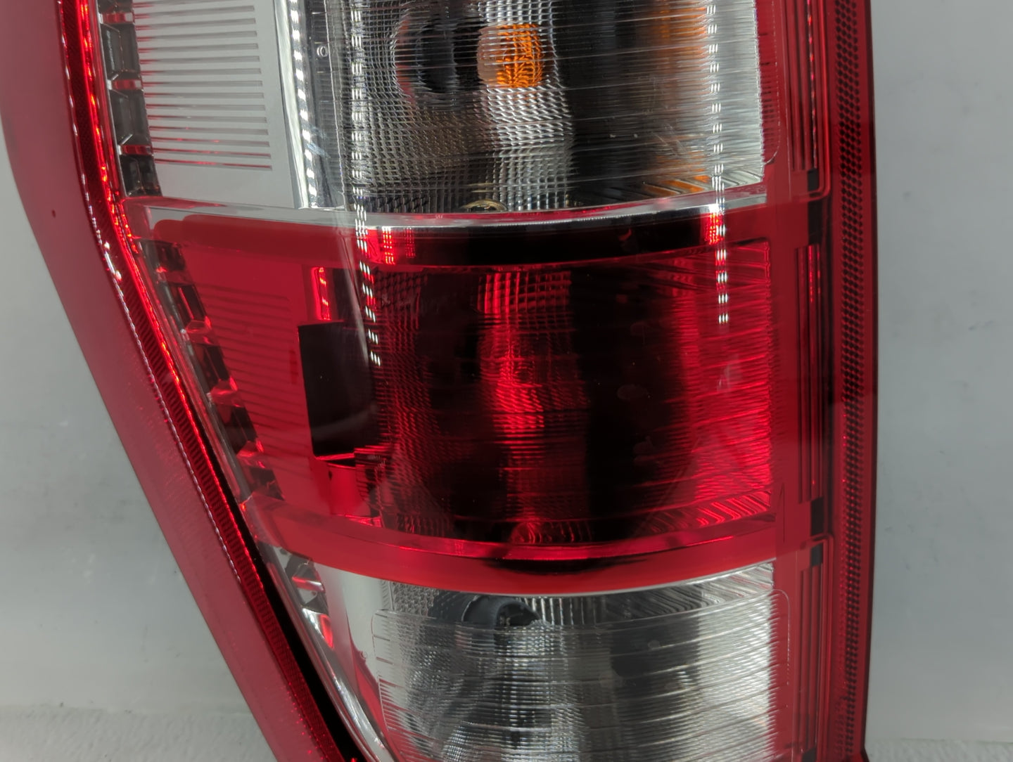 2021-2022 Ford F-150 Tail Light Assembly Passenger Right OEM P/N:ML34-13B505-AE P702 RCL Fits Fits 2021 2022 OEM Used Auto Parts - Oemusedautoparts1.com