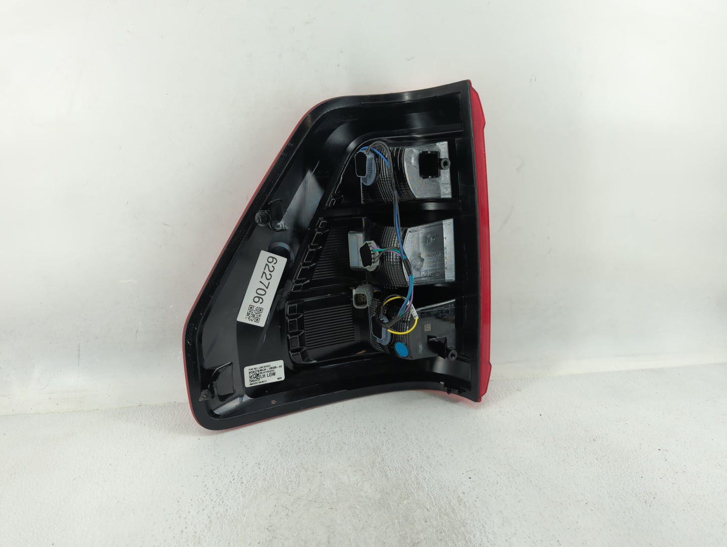 2021-2022 Ford F-150 Tail Light Assembly Passenger Right OEM P/N:ML34-13B505-AE P702 RCL Fits Fits 2021 2022 OEM Used Auto Parts - Oemusedautoparts1.com
