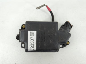 2014-2017 Fiat 500 Fusebox Fuse Box Panel Relay Module P/N:51890355 Fits 2014 2015 2016 2017 OEM Used Auto Parts