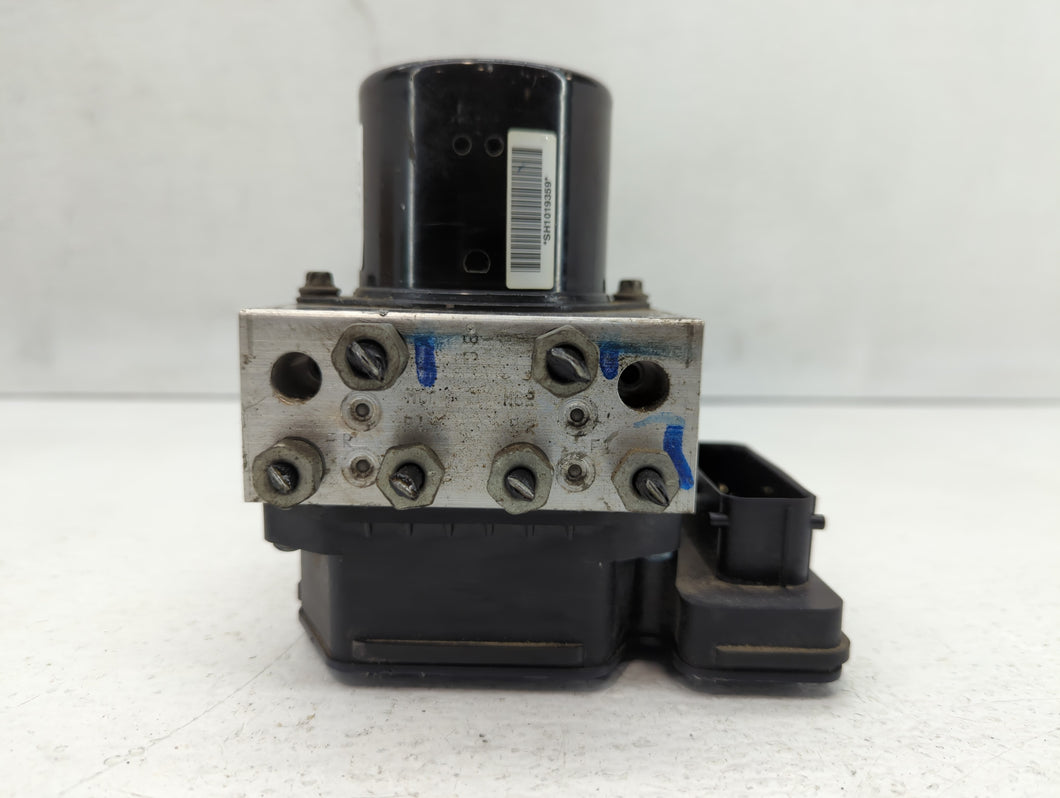 2013-2016 Chevrolet Malibu ABS Pump Control Module Replacement P/N:22815252 Fits Fits 2012 2013 2014 2015 2016 OEM Used Auto Parts