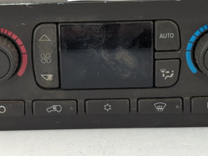 2003-2004 Chevrolet Suburban 1500 Climate Control Module Temperature AC/Heater Replacement P/N:15201969 Fits 2003 2004 OEM Used Auto Parts