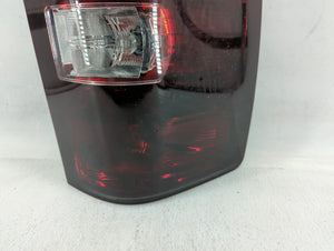 2007-2014 Chevrolet Silverado 2500 Tail Light Assembly Passenger Right OEM P/N:25958483 Fits OEM Used Auto Parts