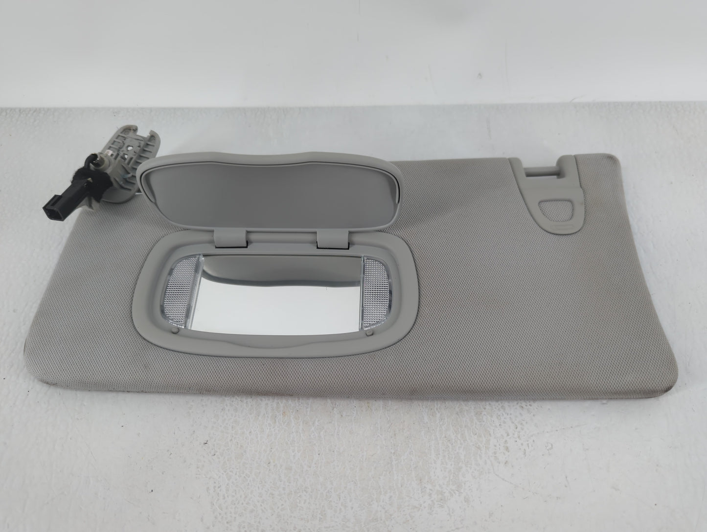 2018 Jeep Compass Sun Visor Shade Replacement Passenger Right Mirror Fits OEM Used Auto Parts - Oemusedautoparts1.com