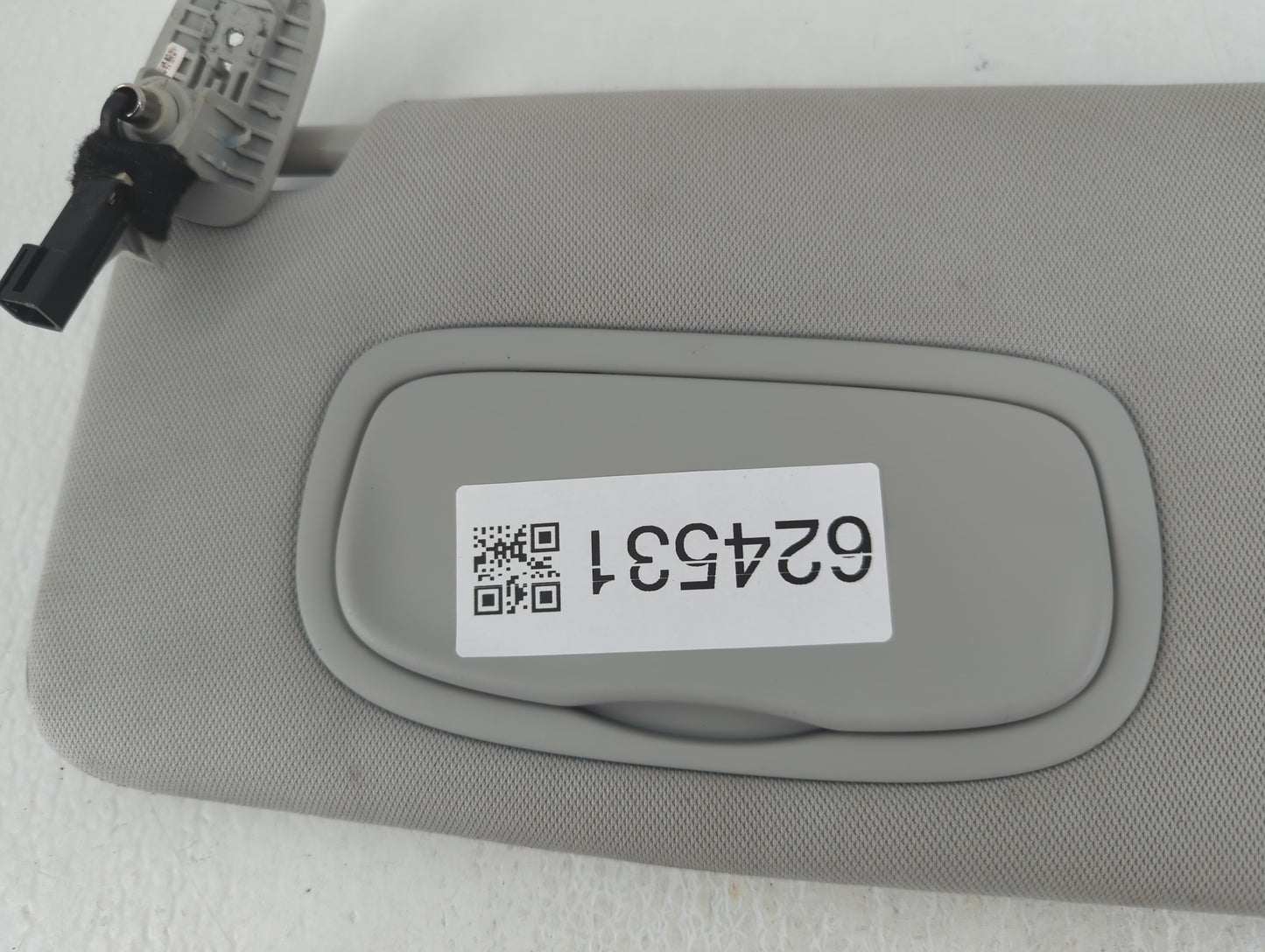 2018 Jeep Compass Sun Visor Shade Replacement Passenger Right Mirror Fits OEM Used Auto Parts - Oemusedautoparts1.com