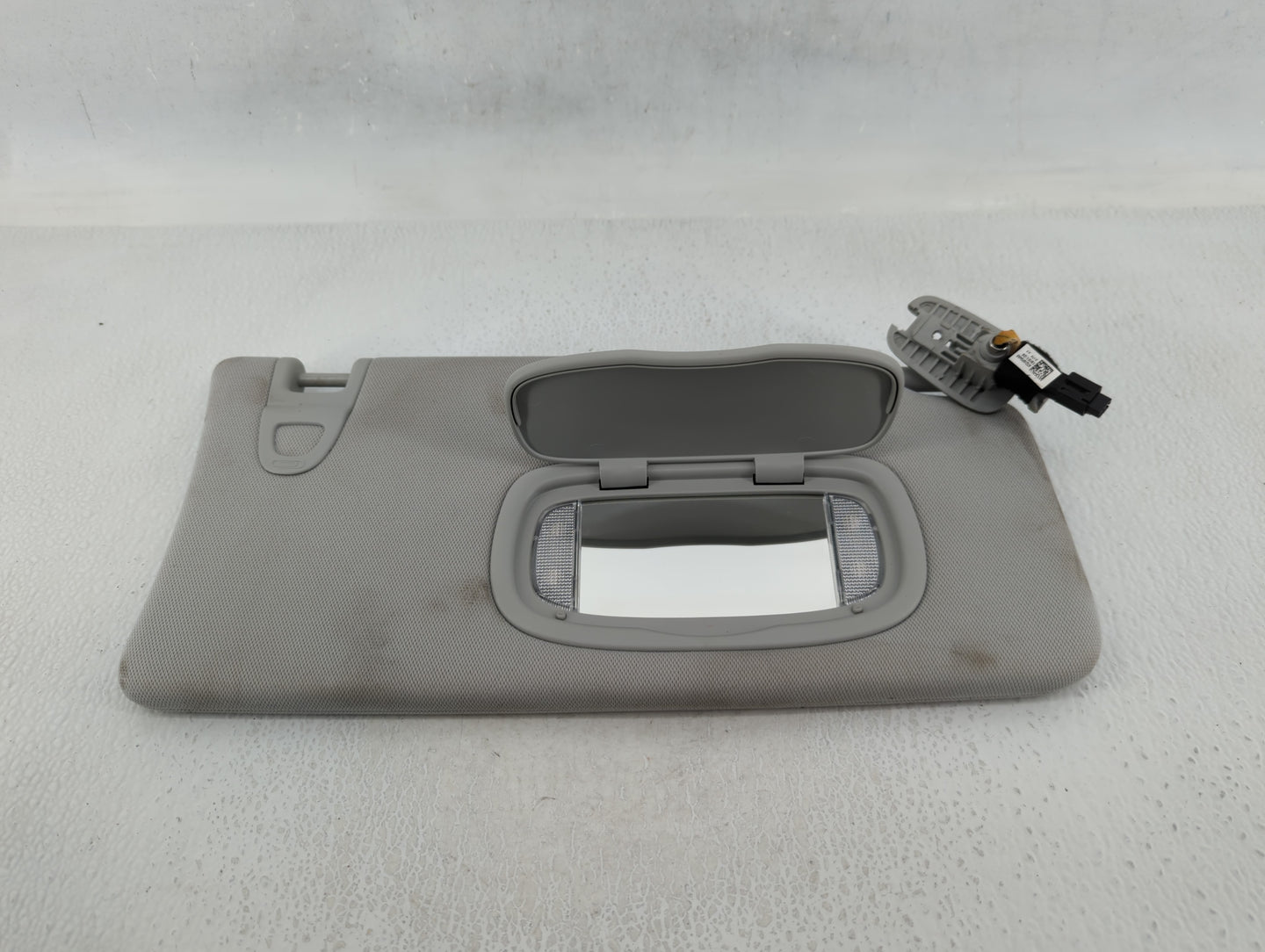 2019 Jeep Compass Sun Visor Shade Replacement Passenger Right Mirror Fits OEM Used Auto Parts - Oemusedautoparts1.com