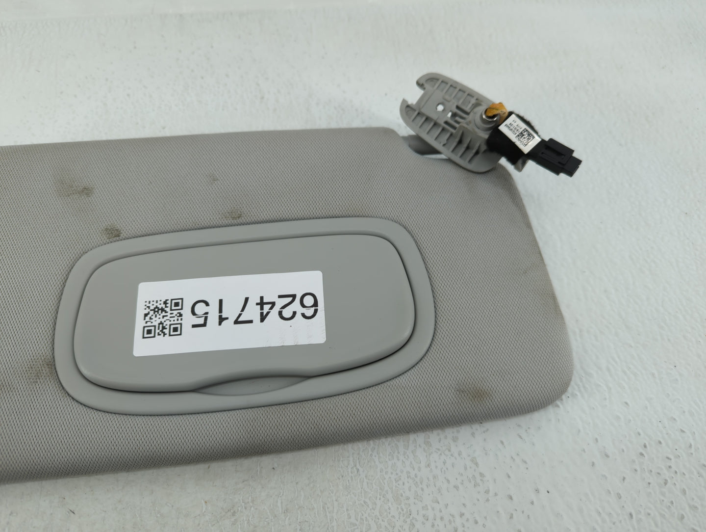 2019 Jeep Compass Sun Visor Shade Replacement Passenger Right Mirror Fits OEM Used Auto Parts - Oemusedautoparts1.com