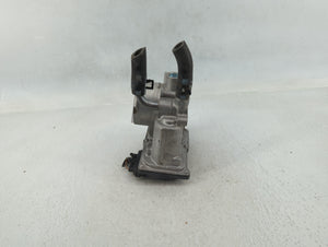 2012-2017 Hyundai Veloster Throttle Body P/N:35100-2B300 Fits 2012 2013 2014 2015 2016 2017 2018 2019 OEM Used Auto Parts