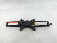 2014 Chevrolet Captiva Sport Spare Scissor Car Jack