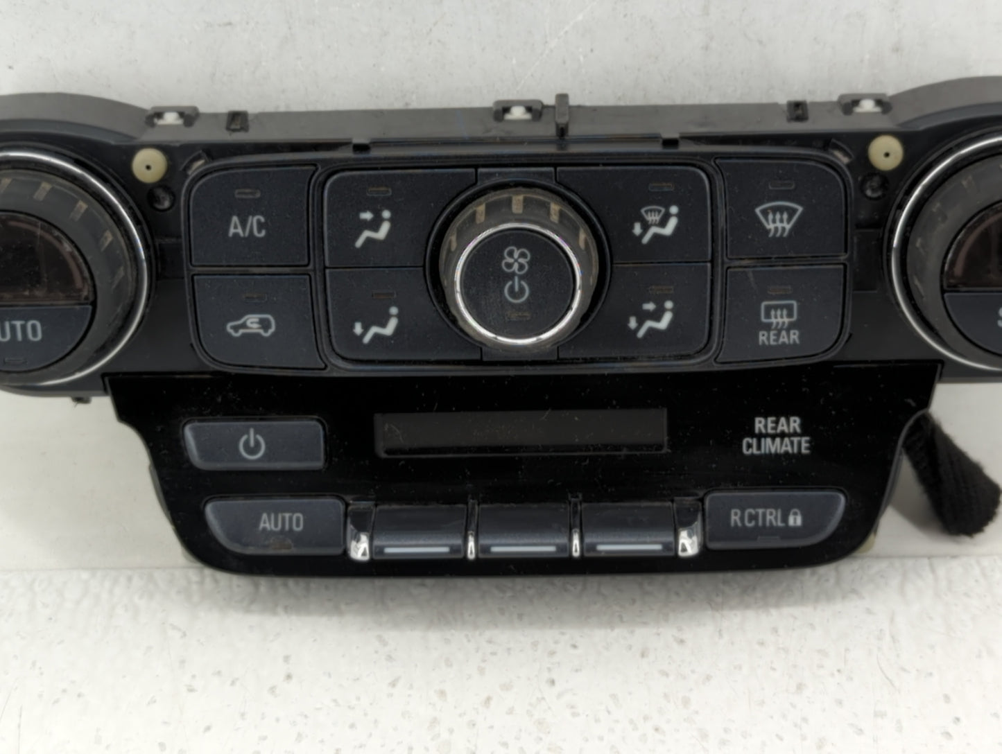 2017 Chevrolet Suburban 1500 Climate Control Module Temperature AC/Heater Replacement P/N:84164477 Fits 2018 2019 2020 OEM Used Auto Parts - Oemusedautoparts1.com