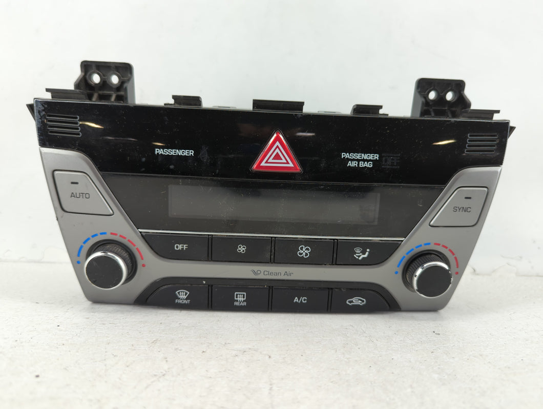 2013-2017 Hyundai Elantra Gt Climate Control Module Temperature AC/Heater Replacement P/N:97250-F2231RET 97250-A5673 Fits OEM Used Auto Parts