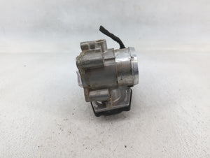 2014-2020 Ford Fusion Throttle Body P/N:DS7G-9F991-BB DS7G-9F991-CA Fits 2014 2015 2016 2017 2018 2019 2020 OEM Used Auto Parts