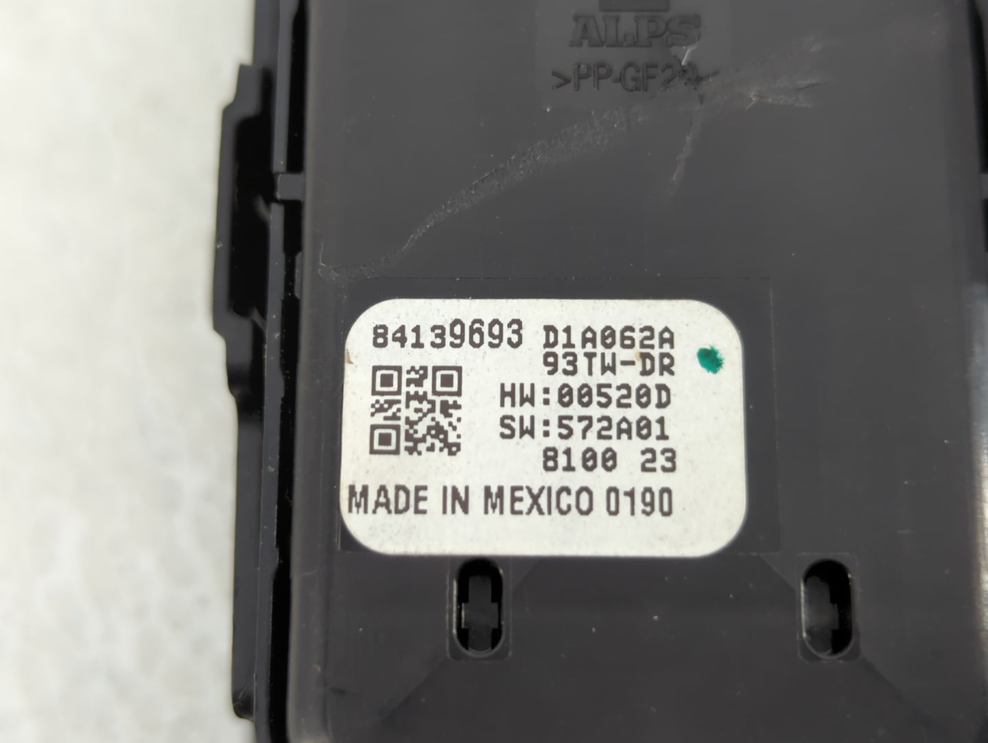 2019 Gmc Terrain Master Power Window Switch Replacement Driver Side Left P/N:84139693 Fits OEM Used Auto Parts - Oemusedautoparts1.com