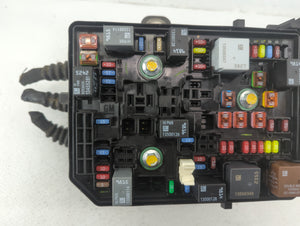 2018-2022 Chevrolet Equinox Fusebox Fuse Box Panel Relay Module P/N:84809671 23246682 Fits 2018 2019 2020 2021 2022 OEM Used Auto Parts