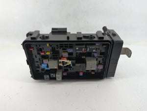 2018-2019 Chevrolet Malibu Fusebox Fuse Box Panel Relay Module P/N:84181106_03 Fits 2018 2019 OEM Used Auto Parts