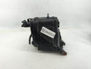 2019-2020 Hyundai Santa Fe Fusebox Fuse Box Panel Relay Module P/N:9120082400TA Fits 2019 2020 OEM Used Auto Parts