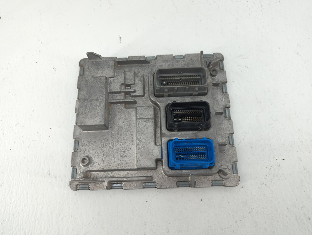 2020-2022 Chevrolet Equinox PCM Engine Control Computer ECU ECM PCU OEM P/N:12710140 Fits Fits 2020 2021 2022 OEM Used Auto Parts