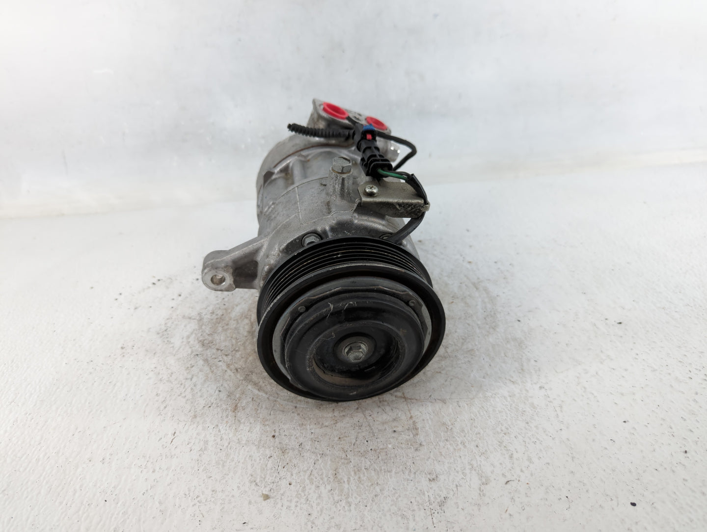 2017-2017 Chevrolet Camaro Air Conditioning A/c Ac Compressor Oem - Oemusedautoparts1.com