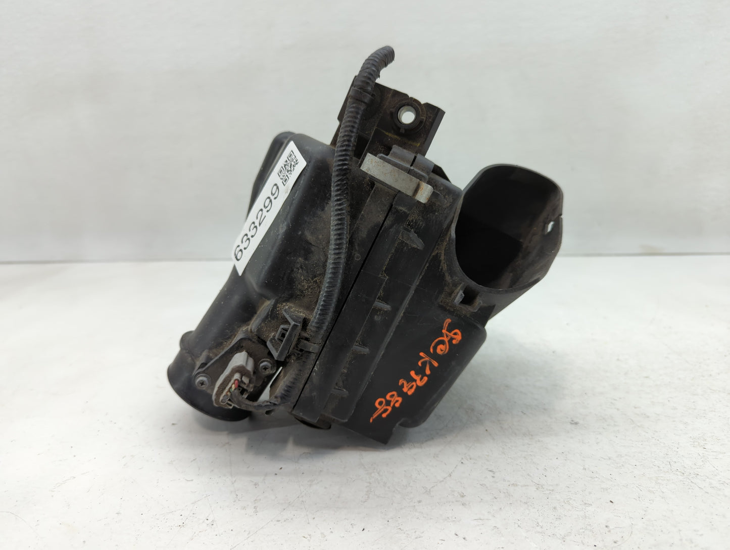 2014 Nissan Sentra Air Cleaner Intake-duct Hose Tube - Oemusedautoparts1.com