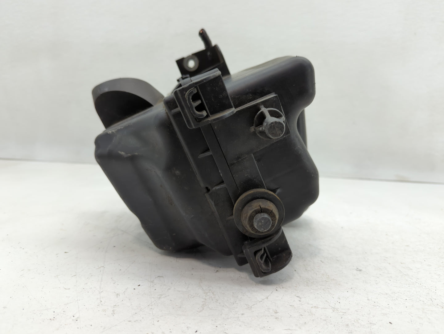 2014 Nissan Sentra Air Cleaner Intake-duct Hose Tube - Oemusedautoparts1.com