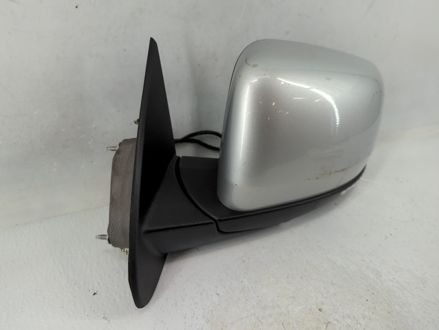 2011 Dodge Durango Side Mirror Replacement Driver Left View Door Mirror P/N:20290 1RC31WS2AG Fits OEM Used Auto Parts - Oemusedautoparts1.com