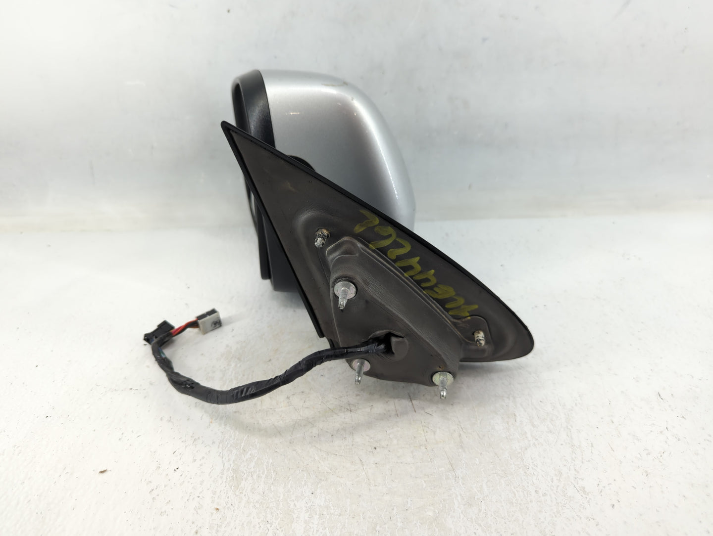 2011 Dodge Durango Side Mirror Replacement Driver Left View Door Mirror P/N:20290 1RC31WS2AG Fits OEM Used Auto Parts - Oemusedautoparts1.com