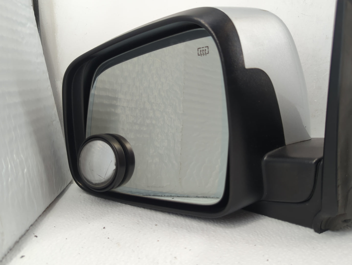 2011 Dodge Durango Side Mirror Replacement Driver Left View Door Mirror P/N:20290 1RC31WS2AG Fits OEM Used Auto Parts - Oemusedautoparts1.com