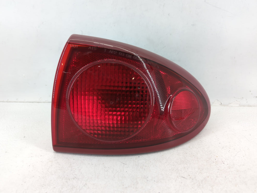 2003-2005 Chevrolet Cavalier Tail Light Assembly Passenger Right OEM P/N:16531614 A8 Fits Fits 2003 2004 2005 OEM Used Auto Parts