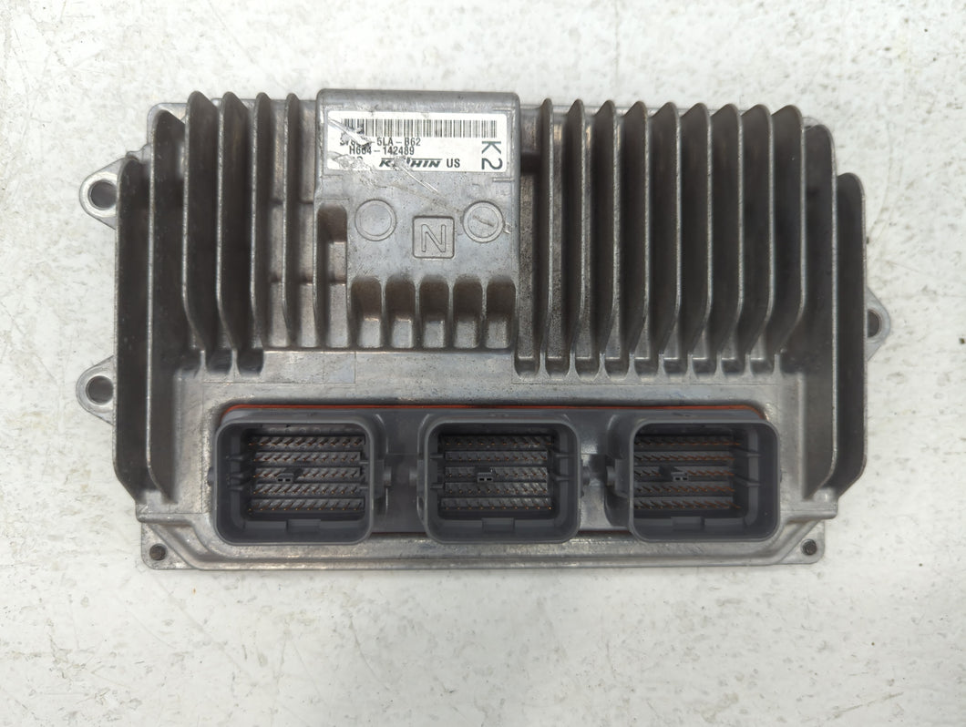 2016 Honda Cr-V PCM Engine Control Computer ECU ECM PCU OEM P/N:37820-5LA-B62 Fits OEM Used Auto Parts