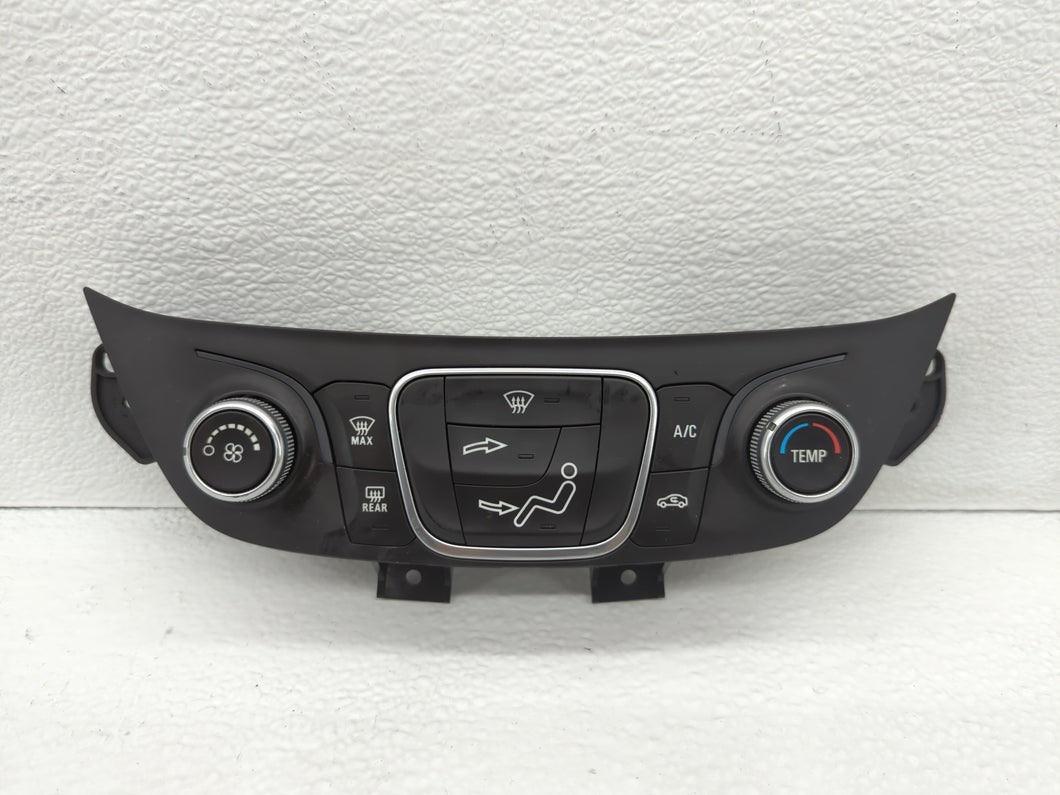 2019-2021 Chevrolet Equinox Climate Control Module Temperature AC/Heater Replacement P/N:84422503 Fits Fits 2019 2020 2021 OEM Used Auto Parts