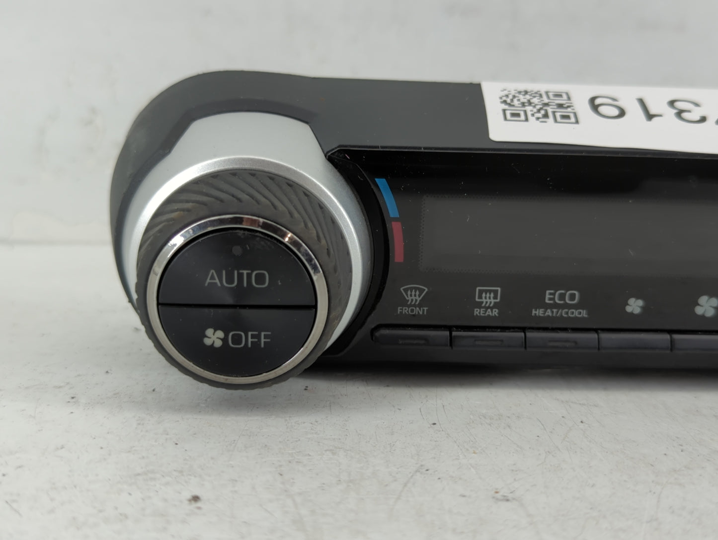 2004 Blank Key Toyota Climate Control Module Temperature AC/Heater Replacement P/N:863-4T96 5590G-0R190 Fits OEM Used Auto Parts - Oemusedautoparts1.com