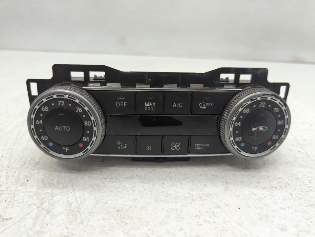 2009-2010 Mercedes-Benz C300 Climate Control Module Temperature AC/Heater Replacement P/N:204 830 07 90 Fits Fits 2009 2010 OEM Used Auto Parts